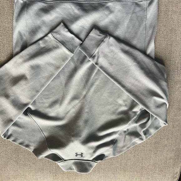 Under Armour 1/4 zip cold gear pullover - Picture 6 of 8